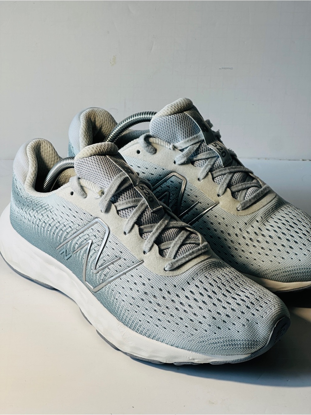 New Balance 520 V8 DynaSoft Ice Blue Running Shoes Women’s 8.5